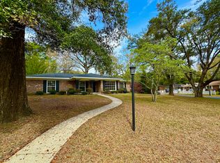 1563 Montclair Cir S, Mobile, AL 36693