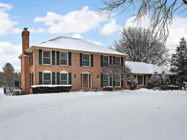 5 Stone Ridge Dr, South Barrington, IL 60010