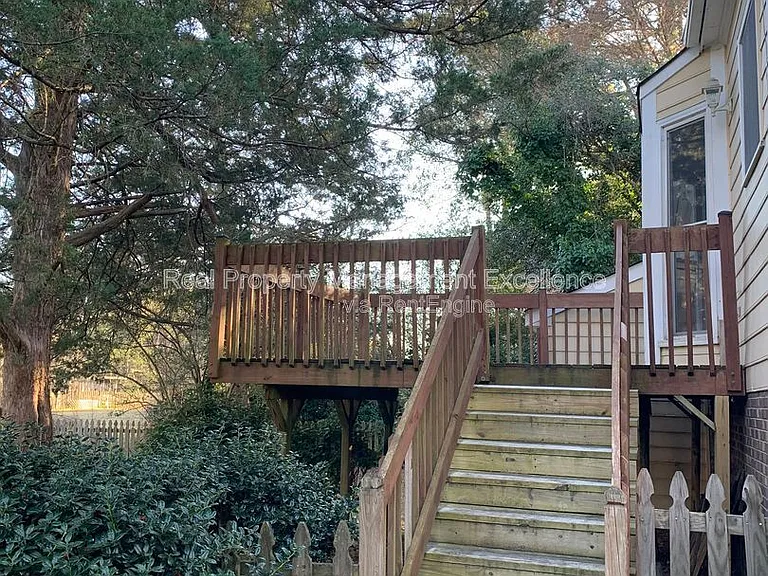 4437 Whisperwood Dr — Photo 28