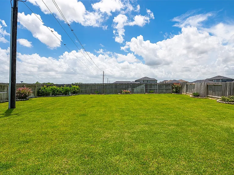 288 Kara Mist Ct — Photo 37