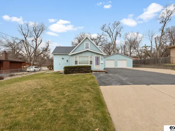 2416 N 88th St, Omaha, NE 68134