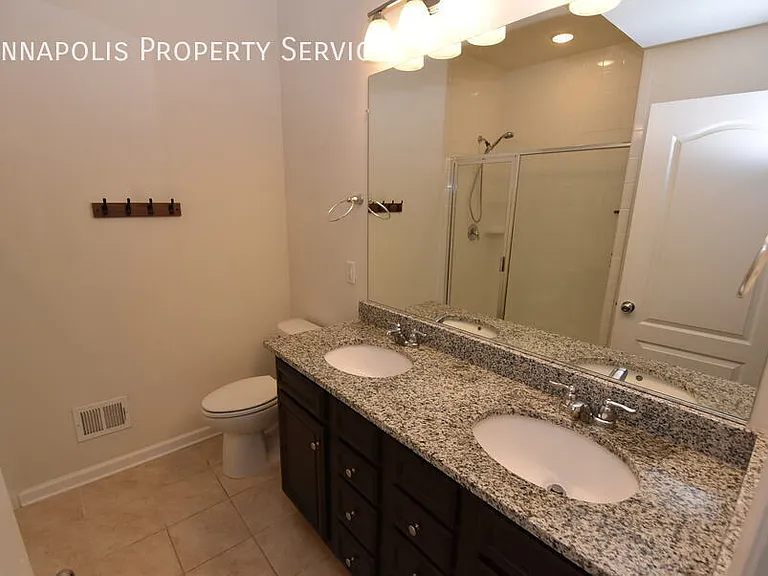 2818 Etley Ct — Photo 36