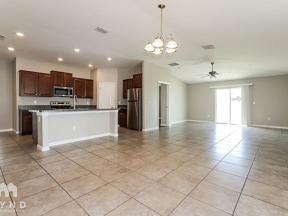 5th image of 15511 Bawtree Gate Ln