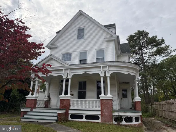 208 S Walnut St, Milford, DE 19963