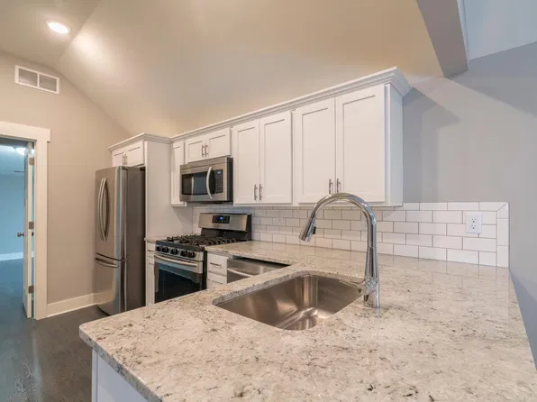 609 Sibley St NW APT 2, Grand Rapids, MI 49504