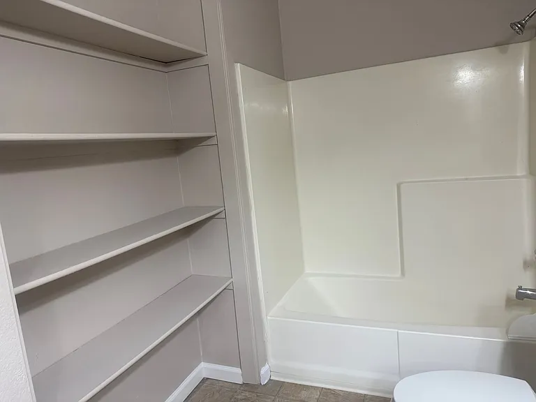 4606 Neil Rd #192 — Photo 9