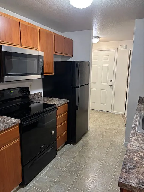 2 bed, 819 sqft, $1,450 — Photo 4
