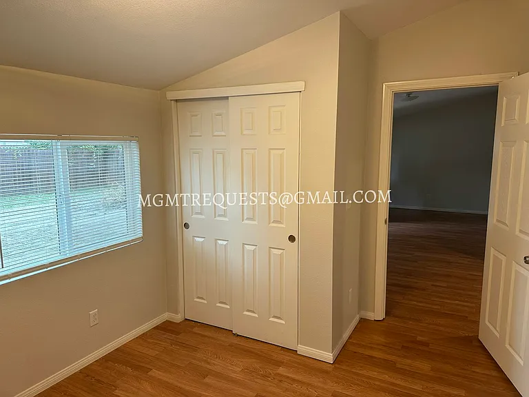 3374 Lime St #1/2 — Photo 6