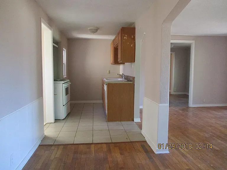 7523 Eby Ave — Photo 3