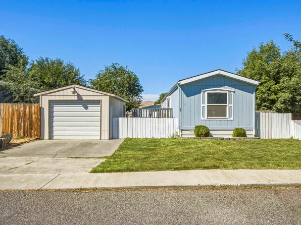 2105 N Steptoe St Trailer 95, Kennewick, WA 99336
