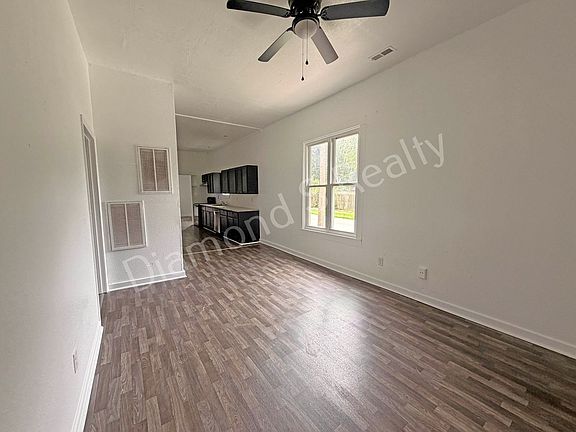 5th image of 856 S Nettleton Ave