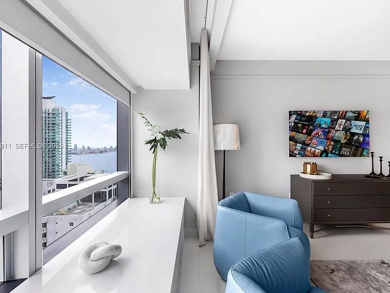 1435 Brickell Ave #3410 — Photo 7