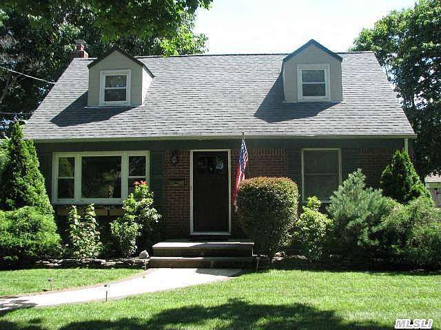 1st image of 615 8th Ave