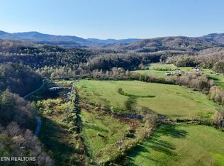 5640 Brimstone Rd, Robbins, TN 37852