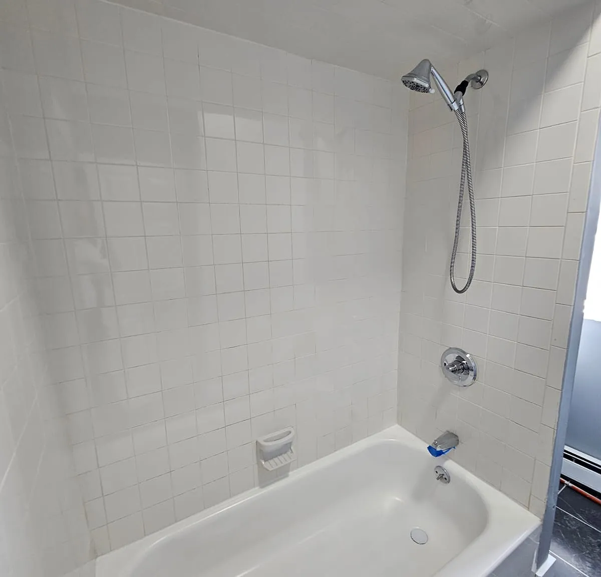 3 bed, 1150 sqft, $2,095 — Photo 2