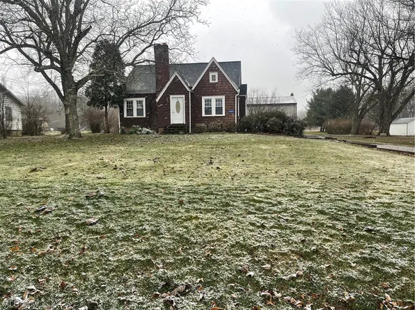 9309 Marlboro Ave, Louisville, OH 44641