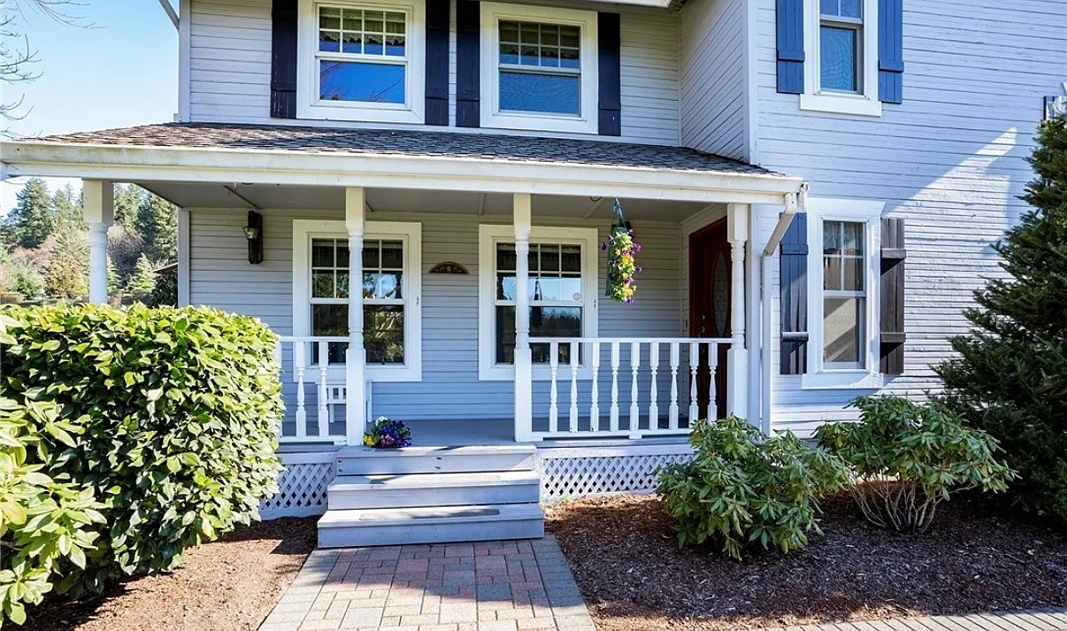 9721 Crescent Valley Dr NW — Photo 3