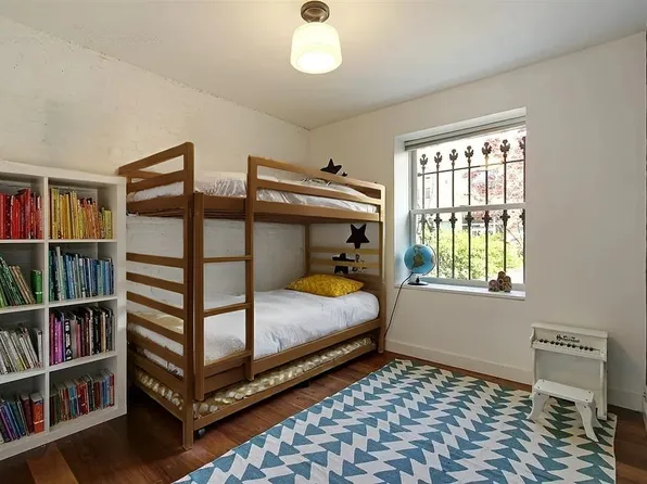 602 Bergen Street image 19 of 21