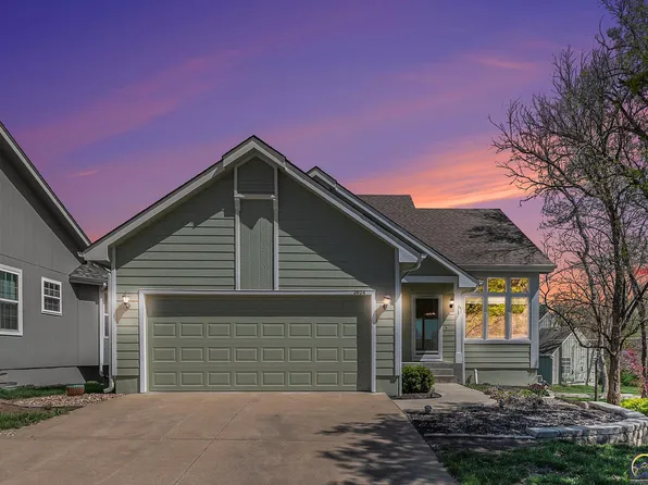 3604 SW Willow Brook Dr, Topeka, KS 66614