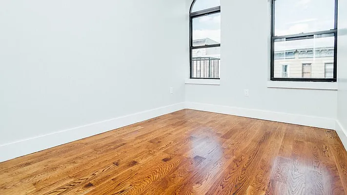 Rented by Nooklyn NYC LLC | media 41
