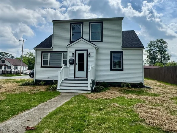 3706 Fargo Dr, Ashtabula, OH 44004