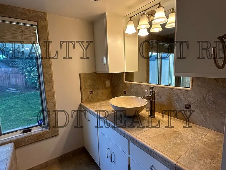 26 El Paso Pl — Photo 9