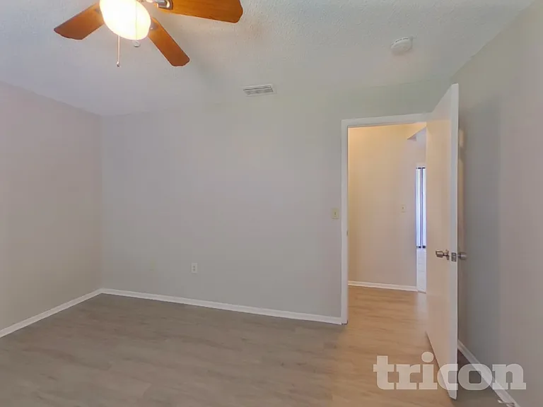 2273 Seward Cir — Photo 14
