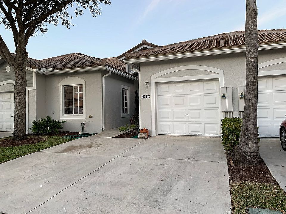 1st image of 4717 SW 13th Ct