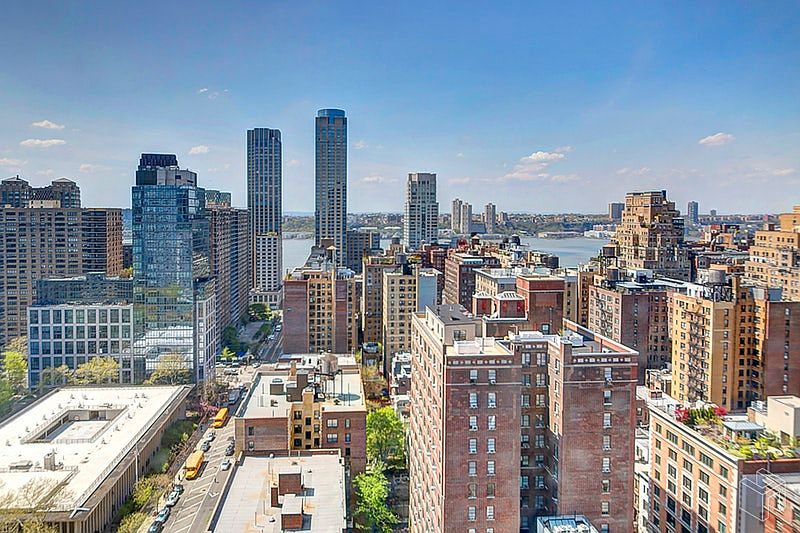 1st image of 2039 Broadway #27K