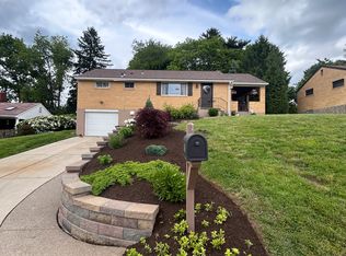 110 N Spruce Dr, Glenshaw, PA