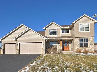 10581 Welcome Ct N, Brooklyn Park, MN 55443