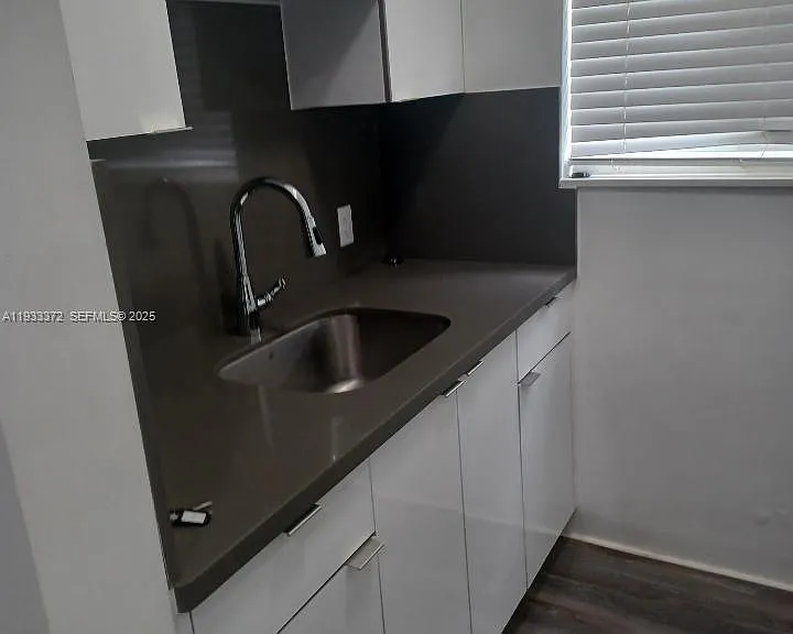 6950 Byron Ave #2 — Photo 2
