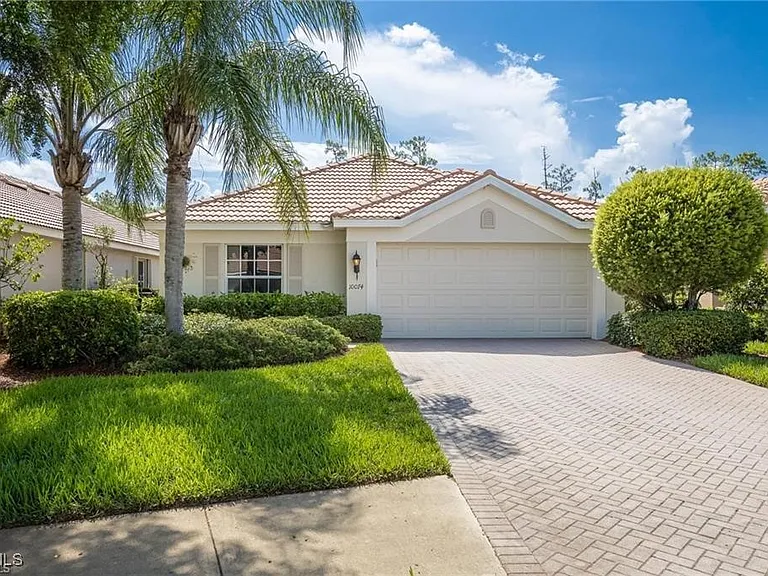 10074 Oakhurst Way — Photo 1