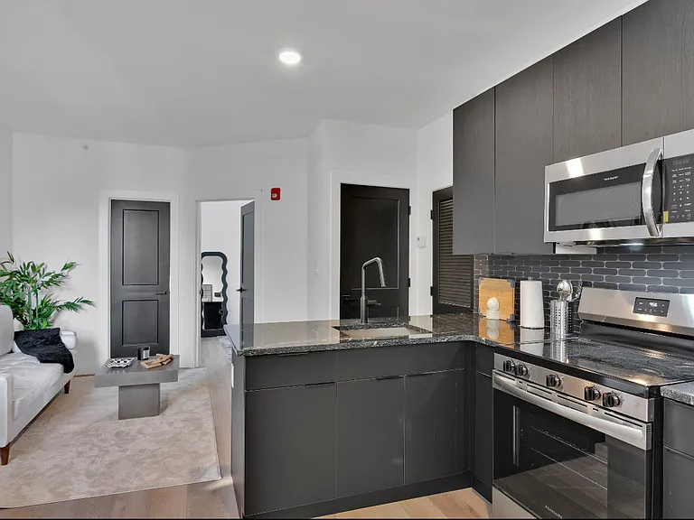 3138 N Broad St #4 — Photo 7