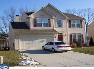 88 Brearly Dr, Sicklerville, NJ 08081