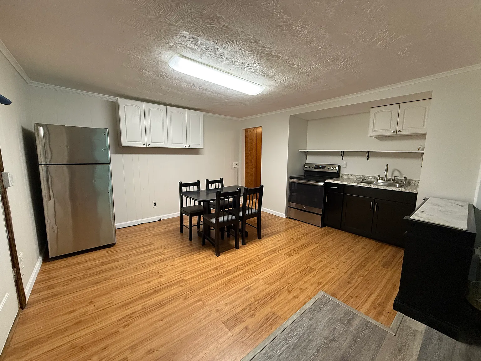 Studio, 450 sqft, $1,650 — Photo 4