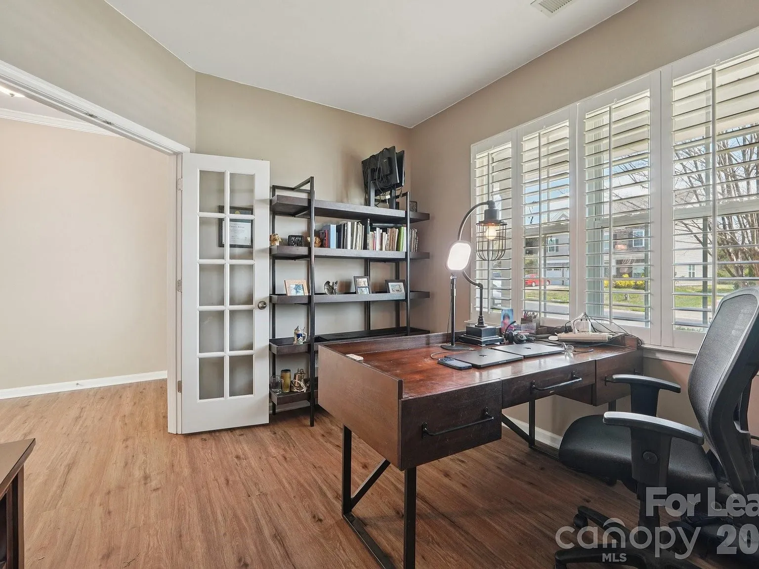 5 bed, 3.5 bath, 3048 sqft, $2,800 — Photo 4