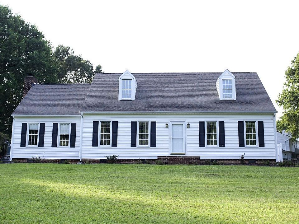 1st image of 632 Wellington Dr