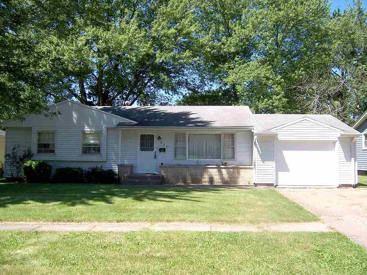 624 12th St photo 1