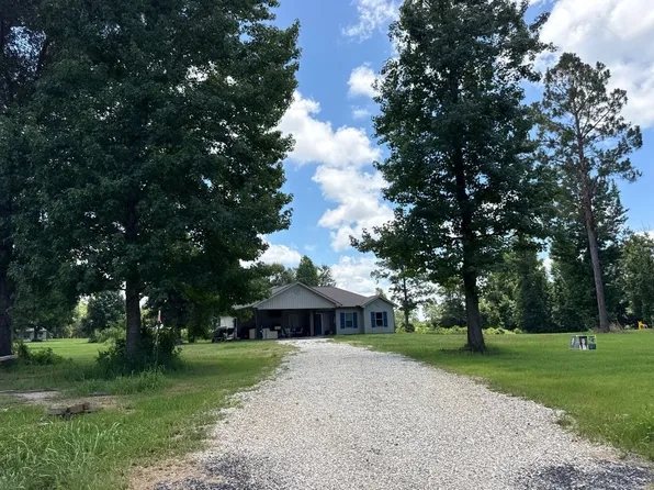1398 Savannah Millard Rd, Poplarville, MS 39470