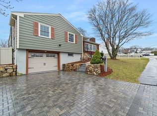 18 Eisenhower Rd, Norwood, MA 02062