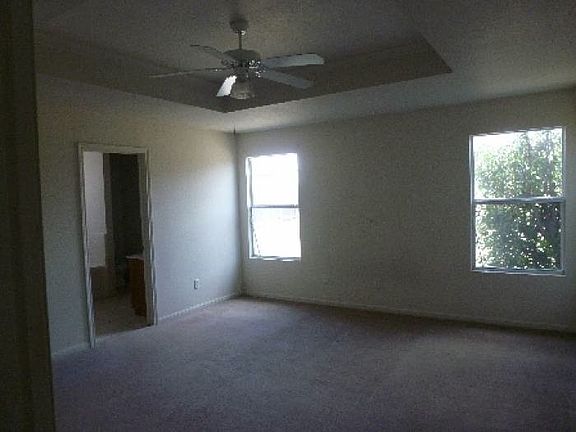 5th image of 4207 Rainlily St