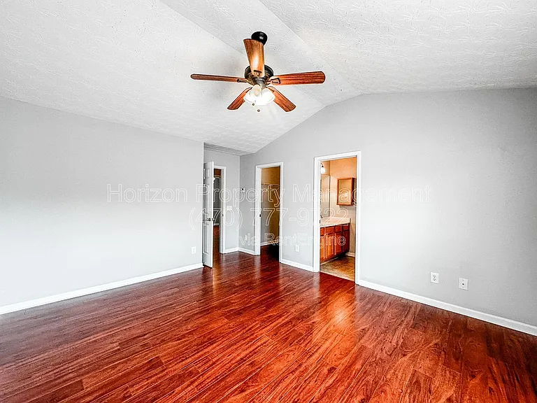 19 Pearl Chambers Dr — Photo 10