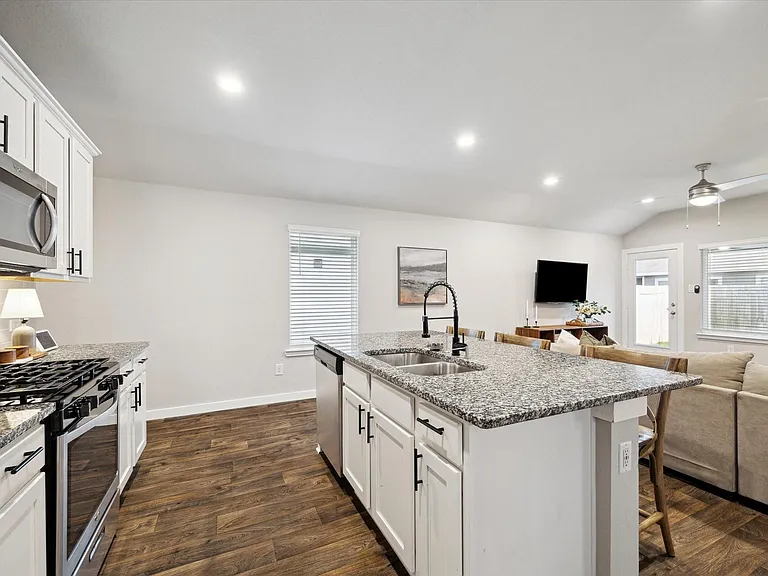 9833 Glen Brook Ln — Photo 9