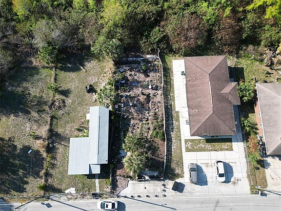 4th image of 716 AVENUE Y NE LOT 4