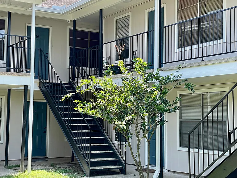 249 Richland Ave — Photo 3