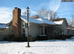 296 Wilcox Rd, Youngstown, OH 44515