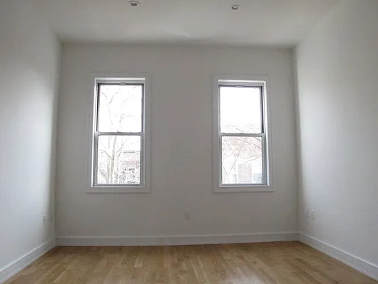 Rented by Residents Team | media 25