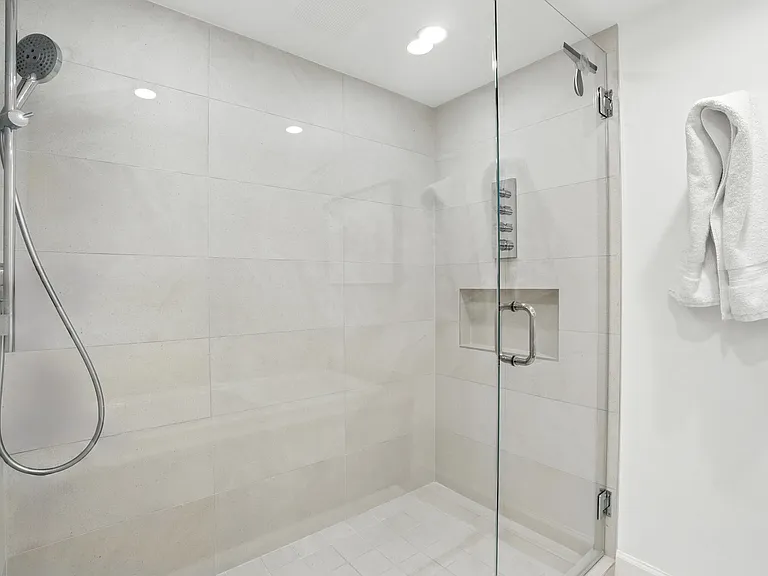 9517 Gulf Shore Dr #401 — Photo 28