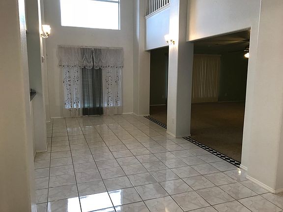 4th image of 1540 Collindale Dr